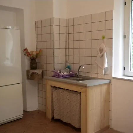 Alloggio per agriturismo Bosco Fiorito *